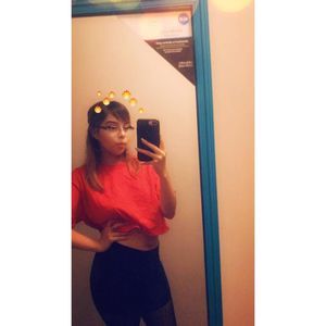 Meet your Posher, Alyssa